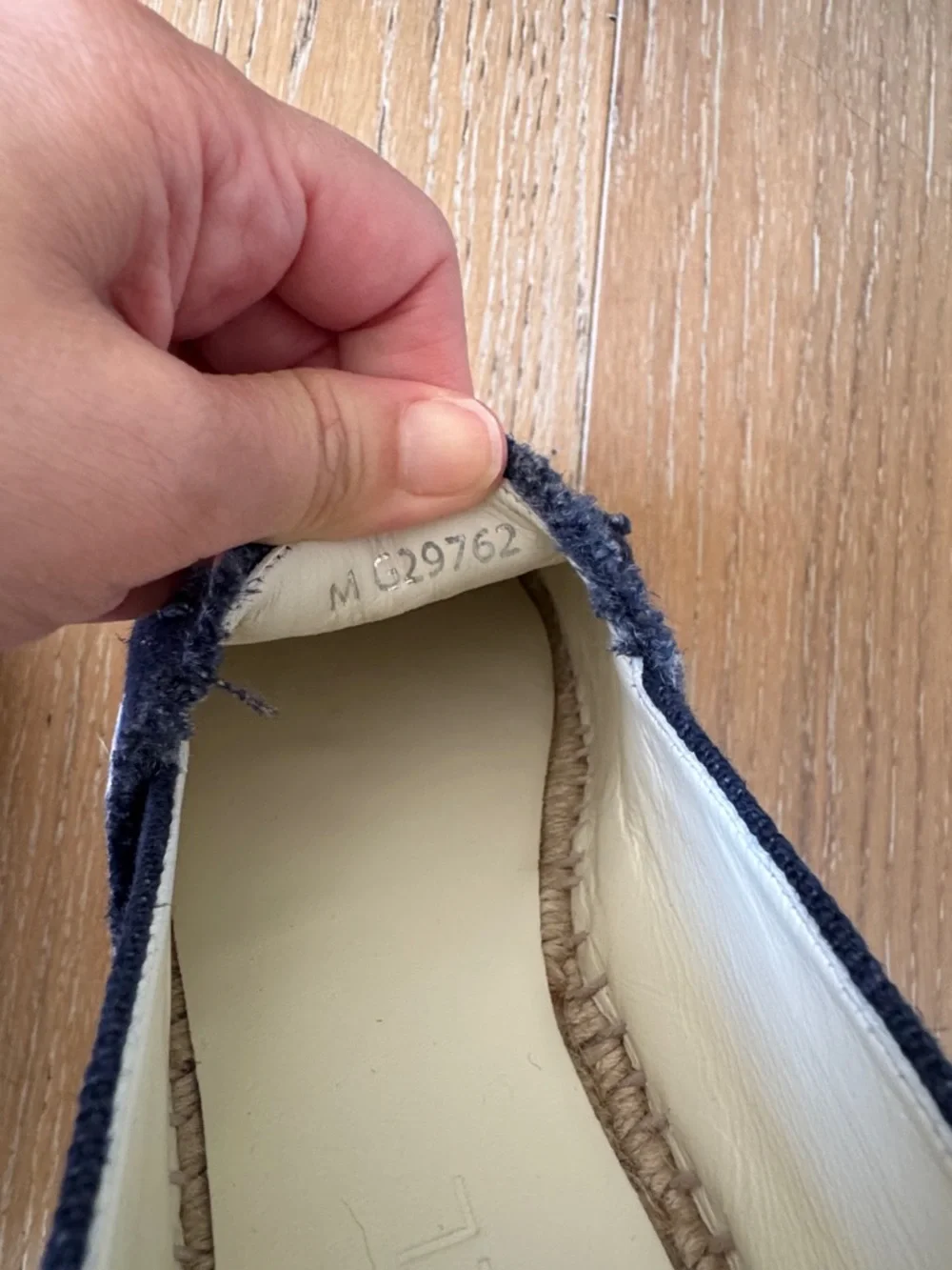 CHANEL CC Denim Espadrilles Navy Black Cap Toe Flats Size 38 7.5 New Box - Picture 7 of 8